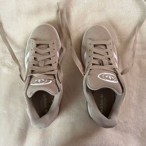 Adidas Beige Campus Sneakers